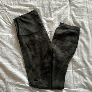 Lulu lemon green camo leggings!